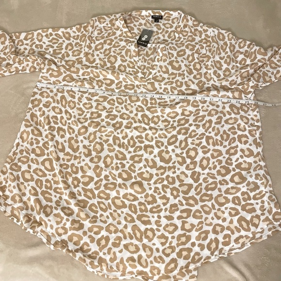 Torrid Georgette Lightweight Leopard Print Blouse - Sizes 1X & 2X - Picture 9 of 16